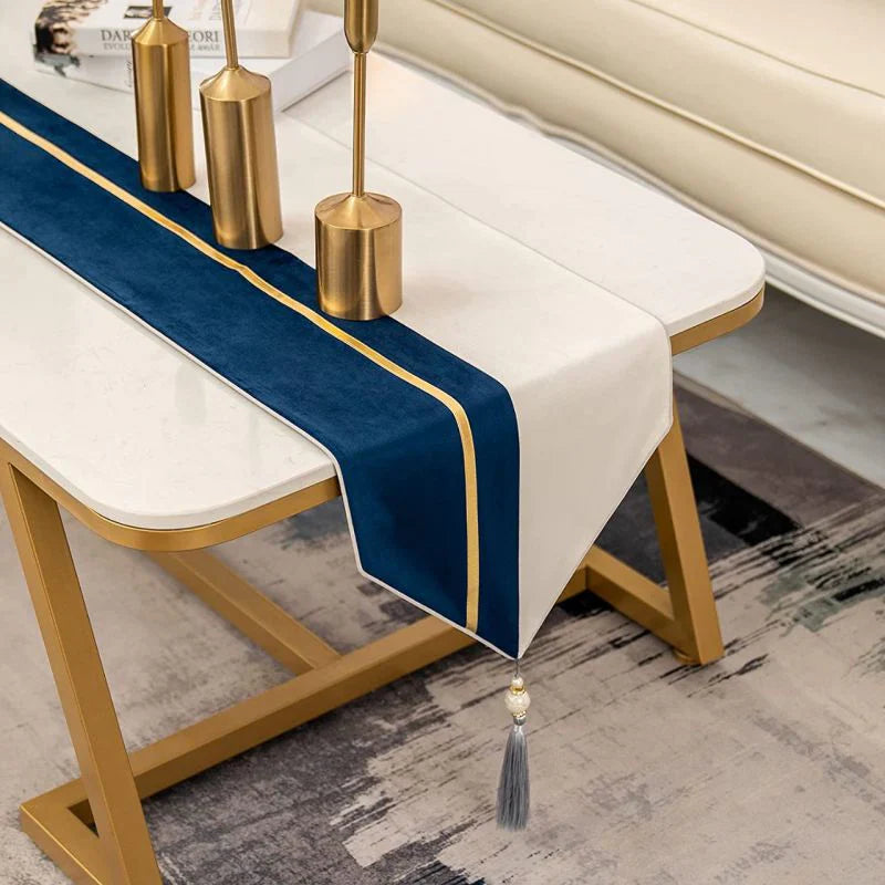 Velvet Table Runner Blue/White