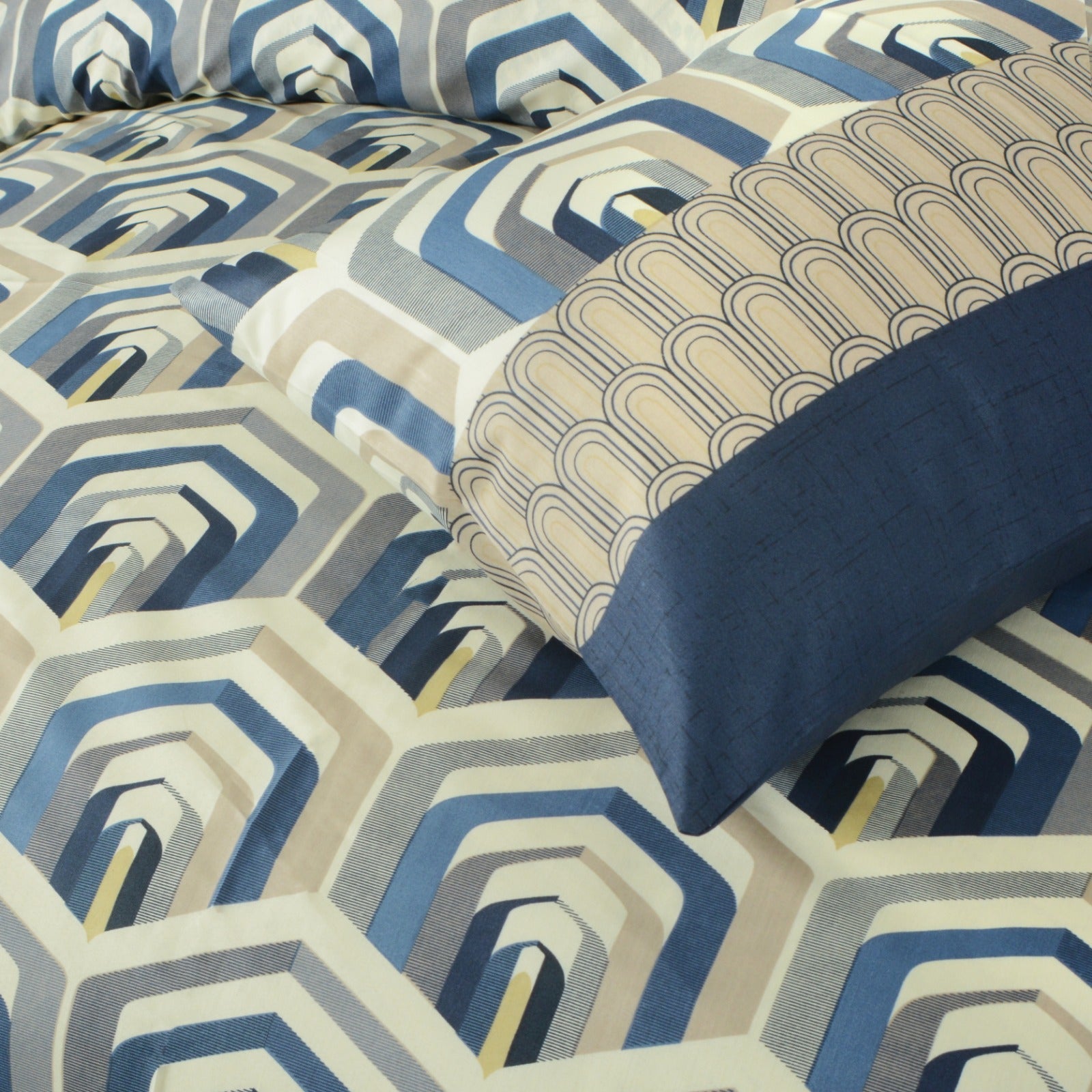 6 Pcs Quilted Comforter Set Design RG-C-42